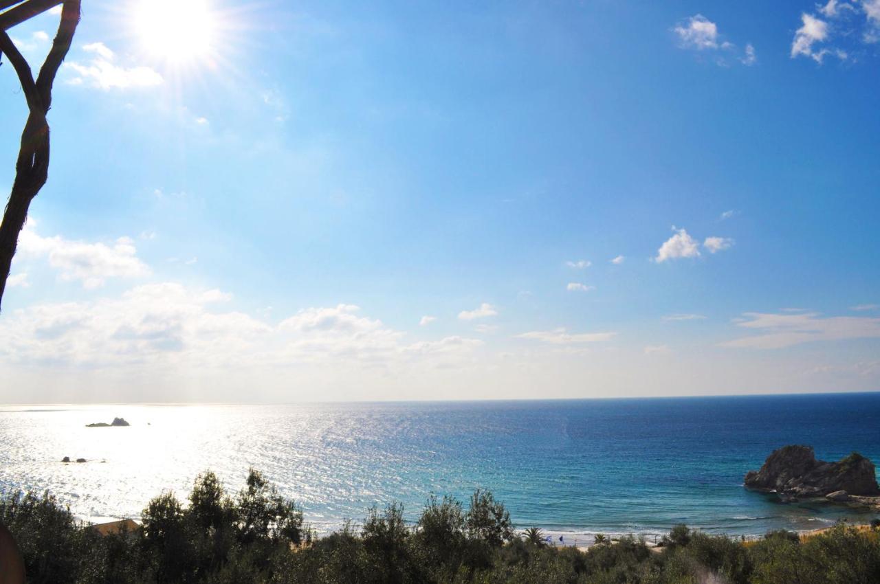 Luxury Loft Apartment With Pool - Pelekas Beach, Corfu Exteriér fotografie
